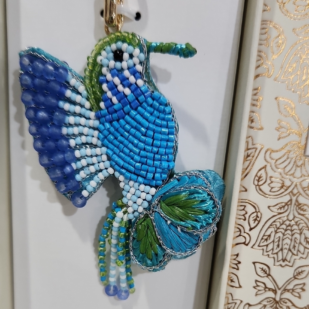 🦜▪️ Haute Hippie▪️ Blue and Green Beaded Humming Bird Bag Charm Or Keyring - Picture 5 of 5